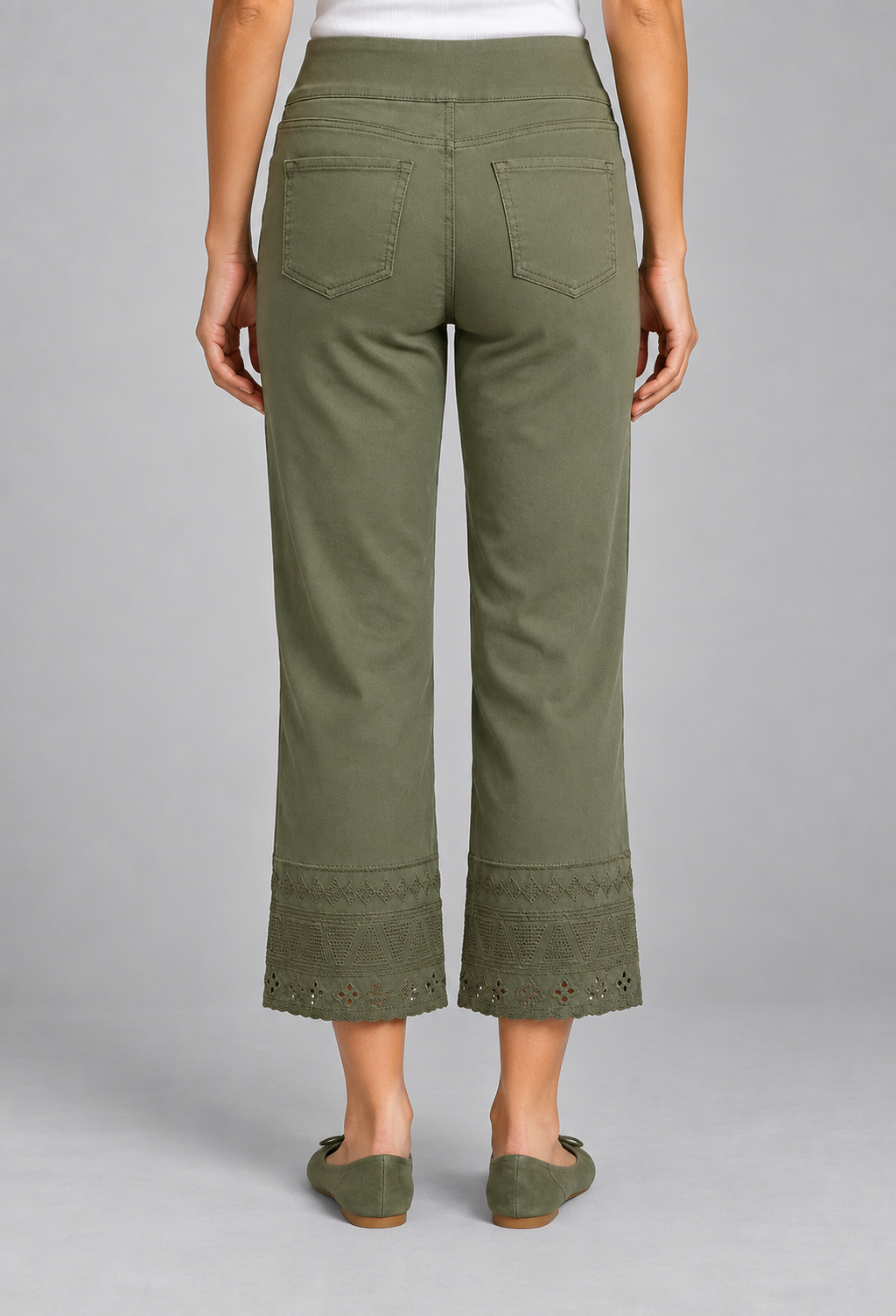 Cropped Crocchet Edge Pant - Conduct