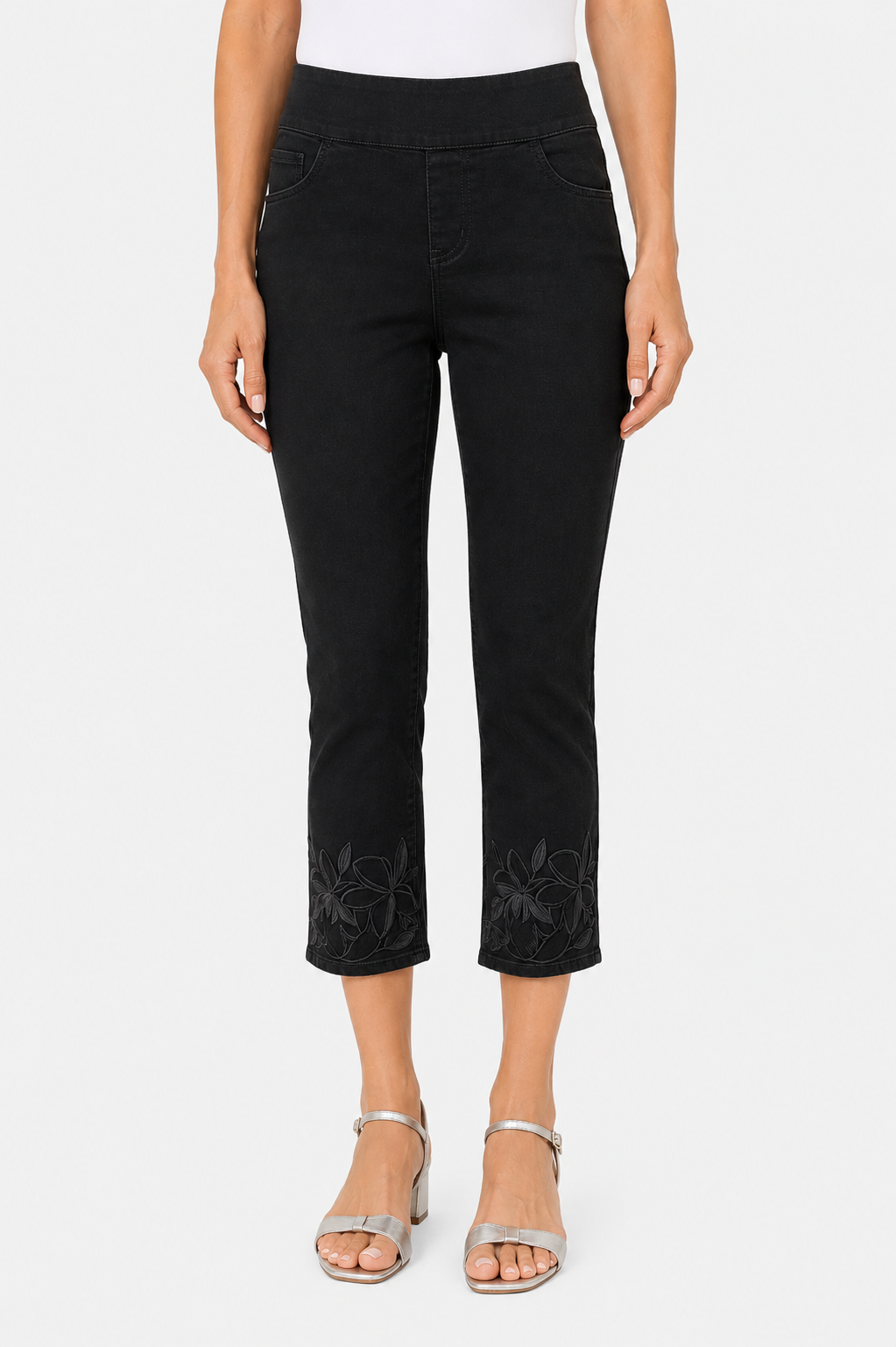 Eyelet Detail Pant - Pike Place
