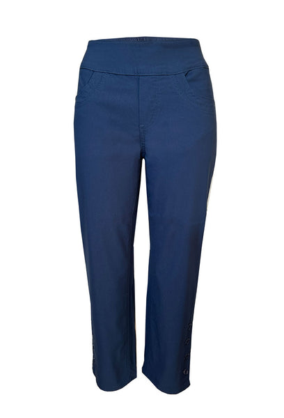 Classic Side Button Capri - Aces