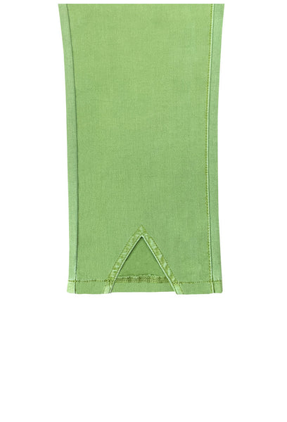 The V-Cut Bottom Crop - Daringly