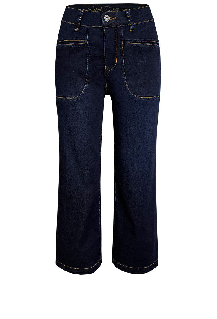 Clean Cut Crop - Exhibit